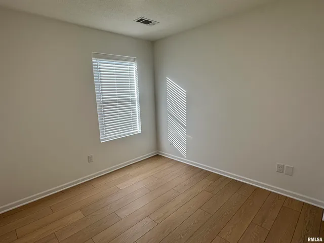 $2,500 | 5894 Butterfield Court, Bettendorf, IA 52722