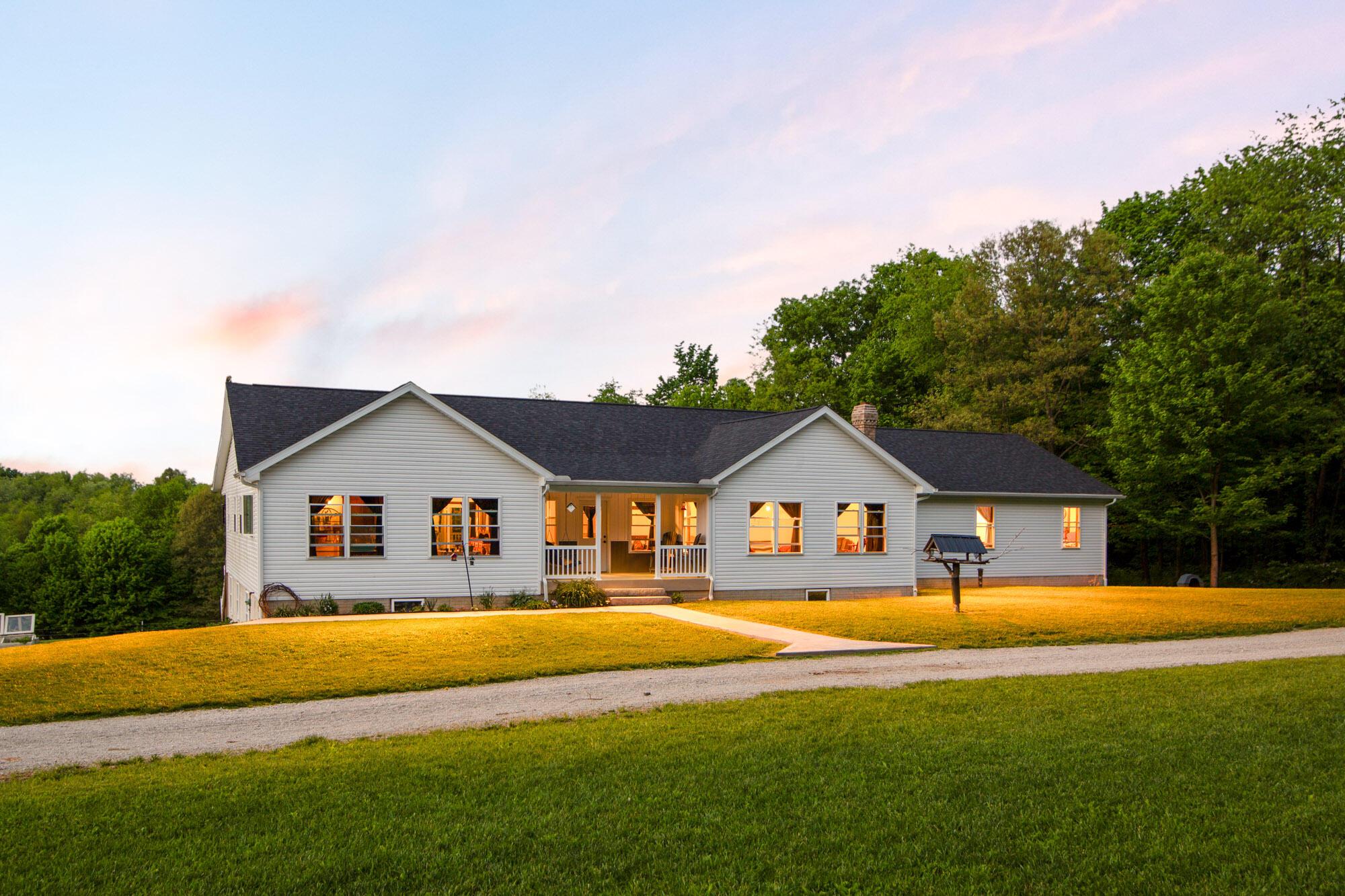 7540 Butler North Liberty Rd-01-WEB