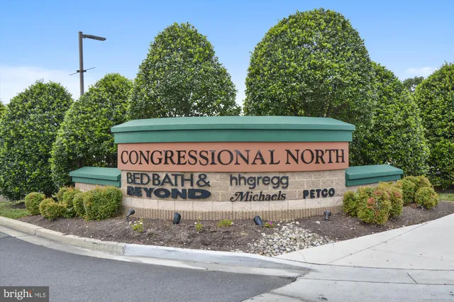 $2,300 | 12305 Braxfield Court, Unit 406, Rockville, MD 20852