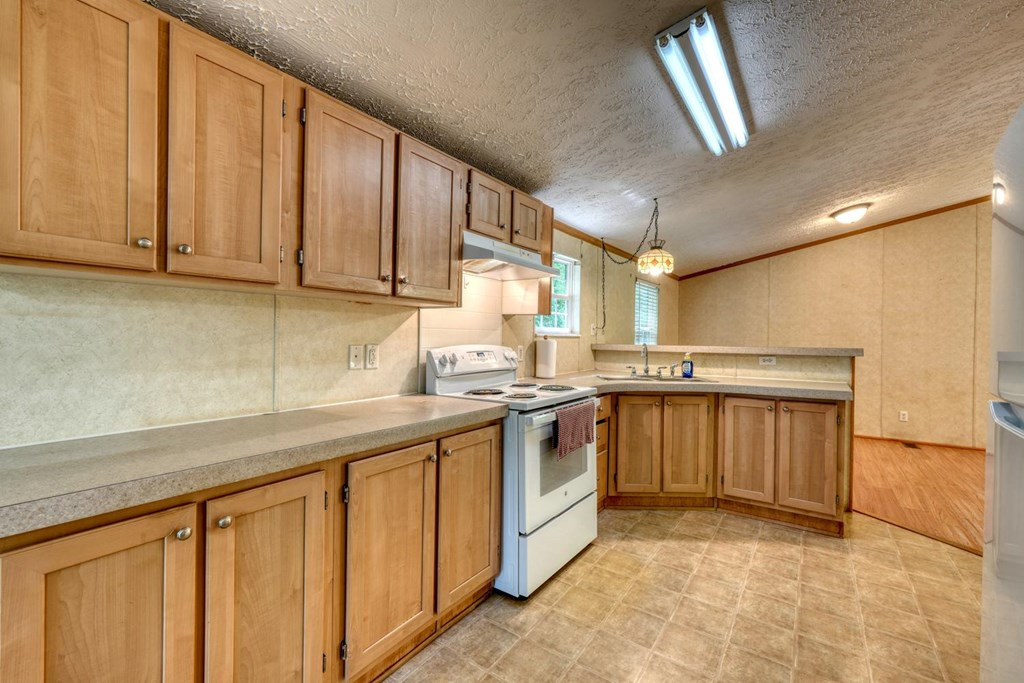832 Canyon Road Marble, NC 28905 - Photo 36 of 48