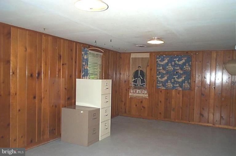 6408 Bells Mill Road Bethesda, MD 20817 - Photo 13 of 20 Recreation Room
