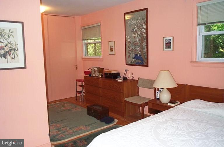 6408 Bells Mill Road Bethesda, MD 20817 - Photo 5 of 20 Master Bedroom