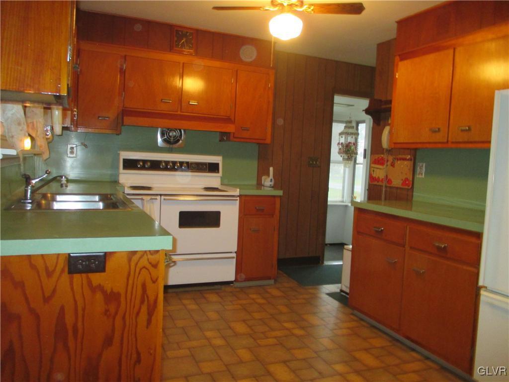 94 Rutt Road Bangor, PA 18013 - Photo 5 of 18 Gallery Image 5