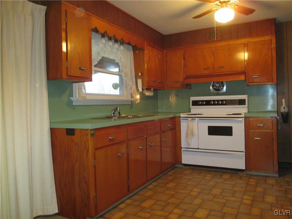 94 Rutt Road Bangor, PA 18013 - Photo 6 of 18 Gallery Image 6
