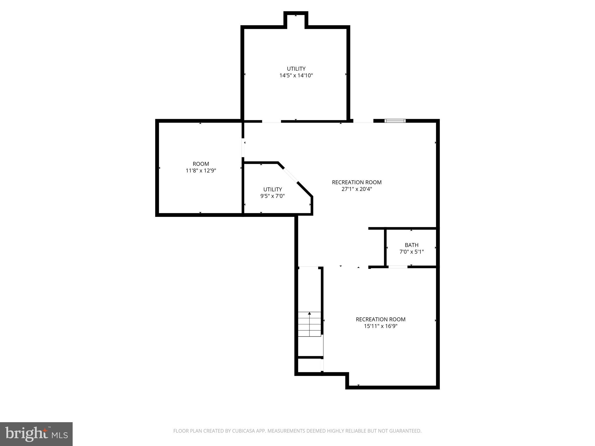 13222 Maplecrest Drive Potomac, MD 20854 - Photo 53 of 61 a picture of a wall with a white wall and a picture