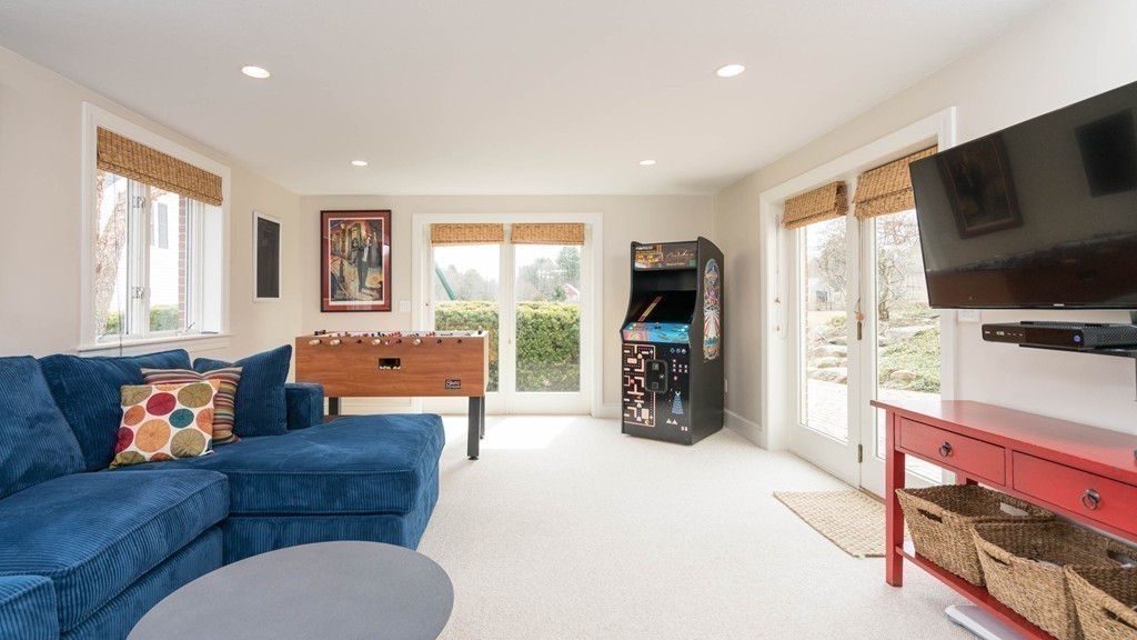 27 Main Street Dover, MA 02030 - Photo 11 of 22