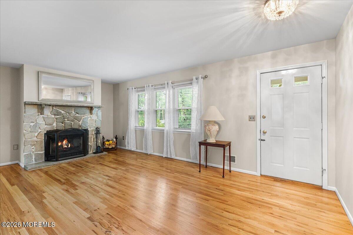 885 Hyson Road Jackson, NJ 08527 - Photo 7 of 36 13-Family Room