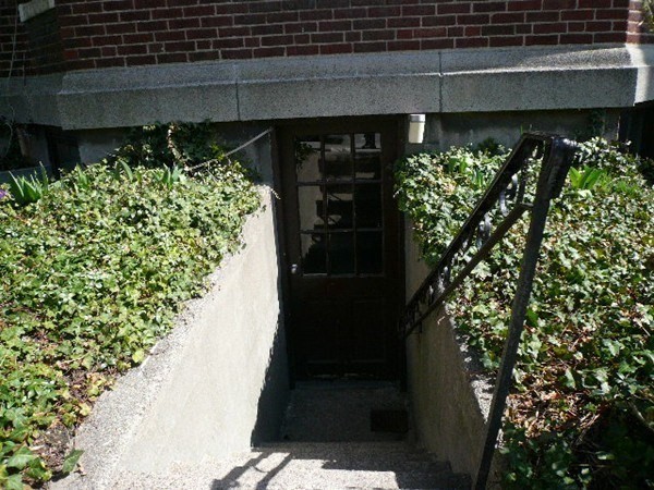 83 Pleasant Street, Unit B Brookline, MA 02446 - Photo 2 of 9