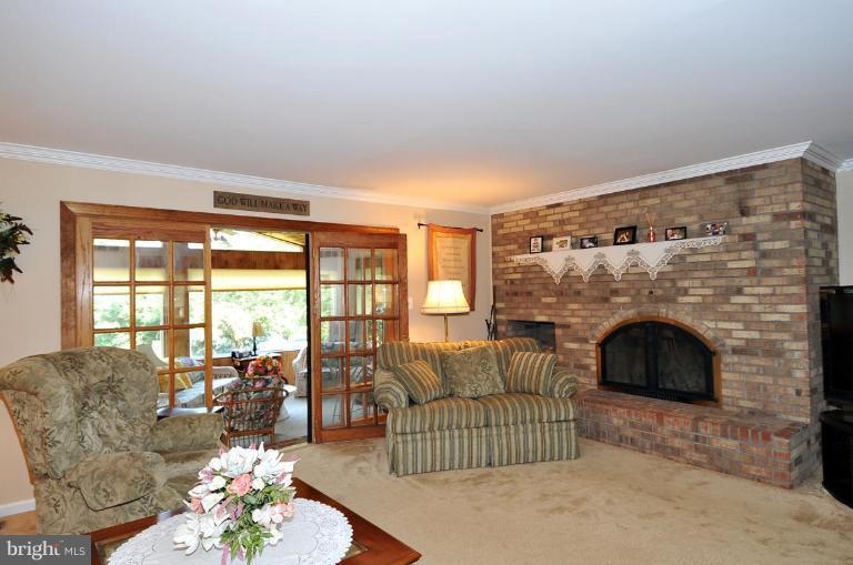 14310 Mt Oak Road Bowie, MD 20721 - Photo 12 of 30 Family Room