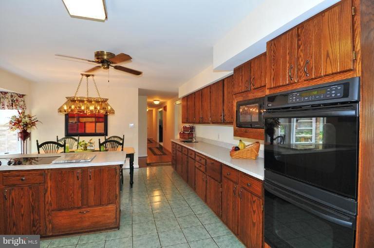 14310 Mt Oak Road Bowie, MD 20721 - Photo 18 of 30 Kitchen #2