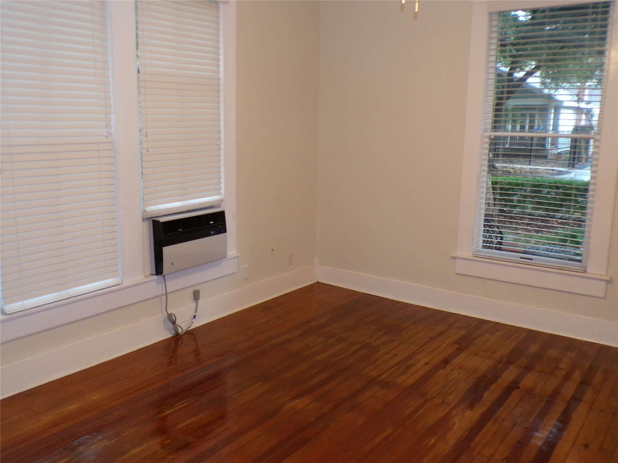 3416 Morrison Street, Unit 6 Houston, TX 77009 - Photo 2 of 32 The front window faces the street. It's a great view. Property is within a nice residential neighborhood with a lot of trees.
