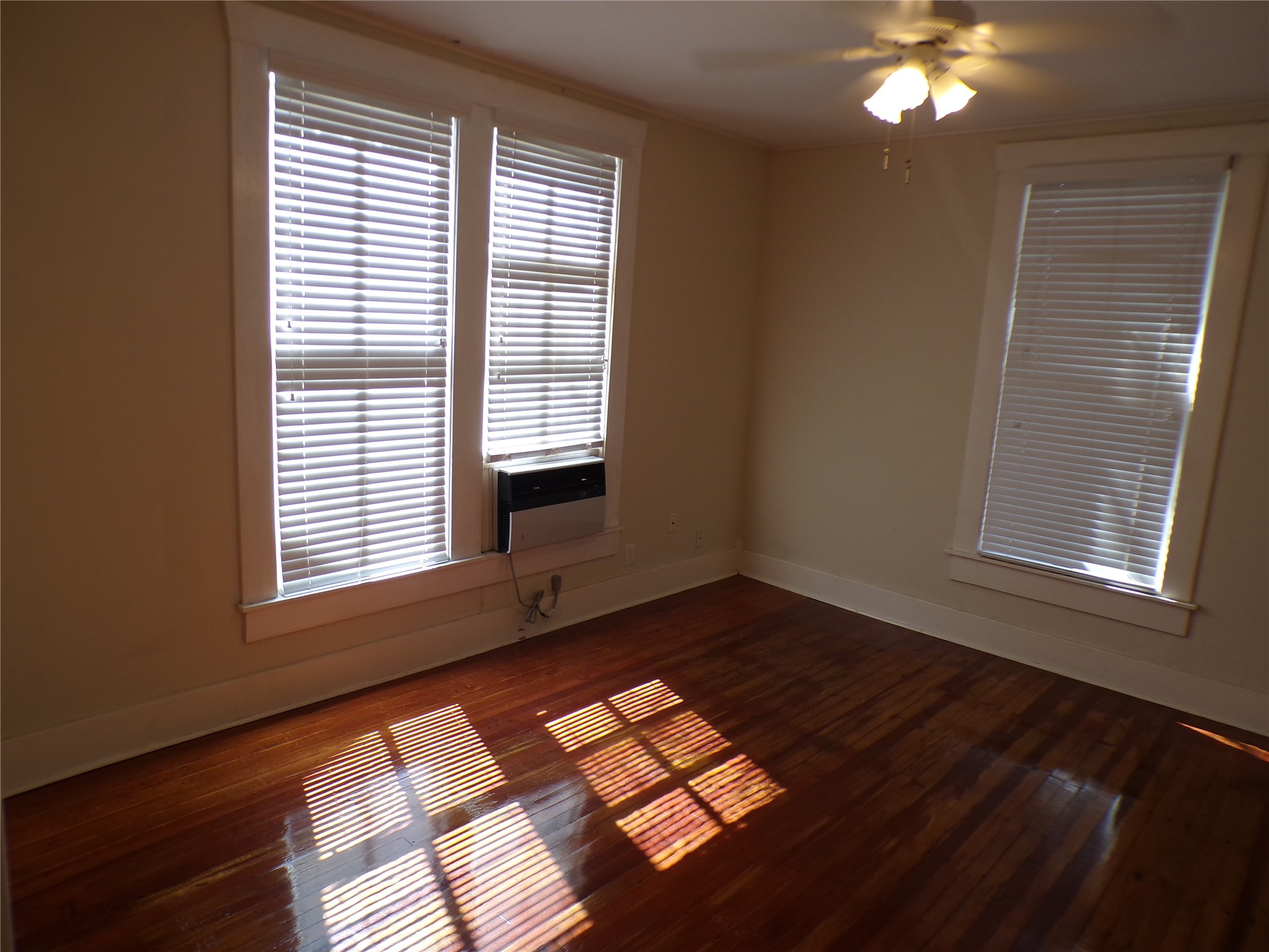 3416 Morrison Street, Unit 6 Houston, TX 77009 - Photo 8 of 32