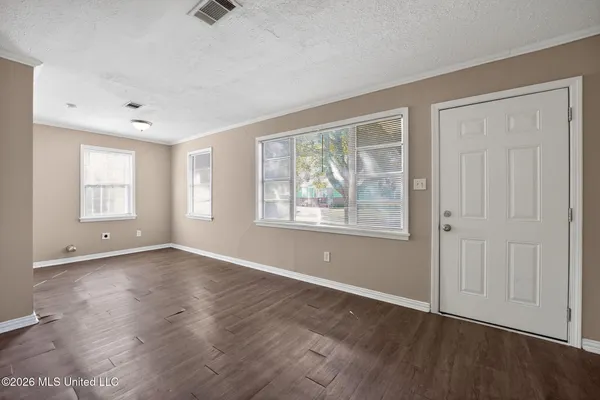 $69,900 | 1406 Cadillac Drive, Jackson, MS 39213