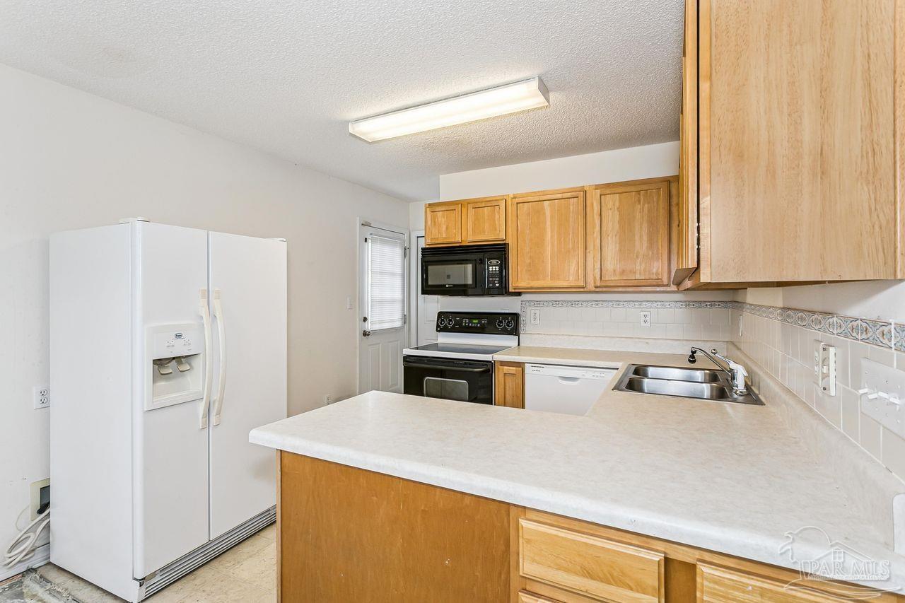 5351 Arrowhead Road Pensacola, FL 32507 - Photo 11 of 25