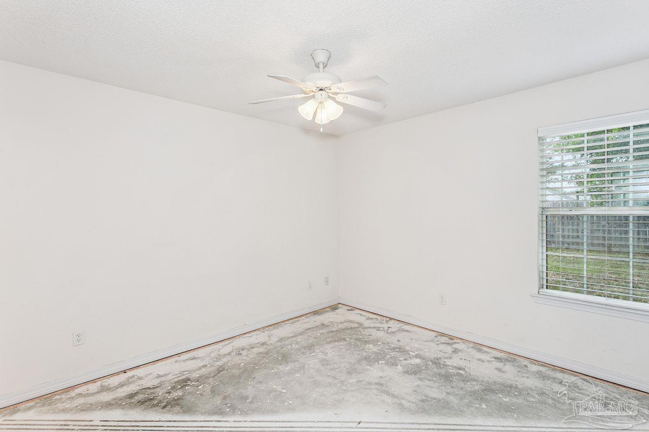 5351 Arrowhead Road Pensacola, FL 32507 - Photo 16 of 25