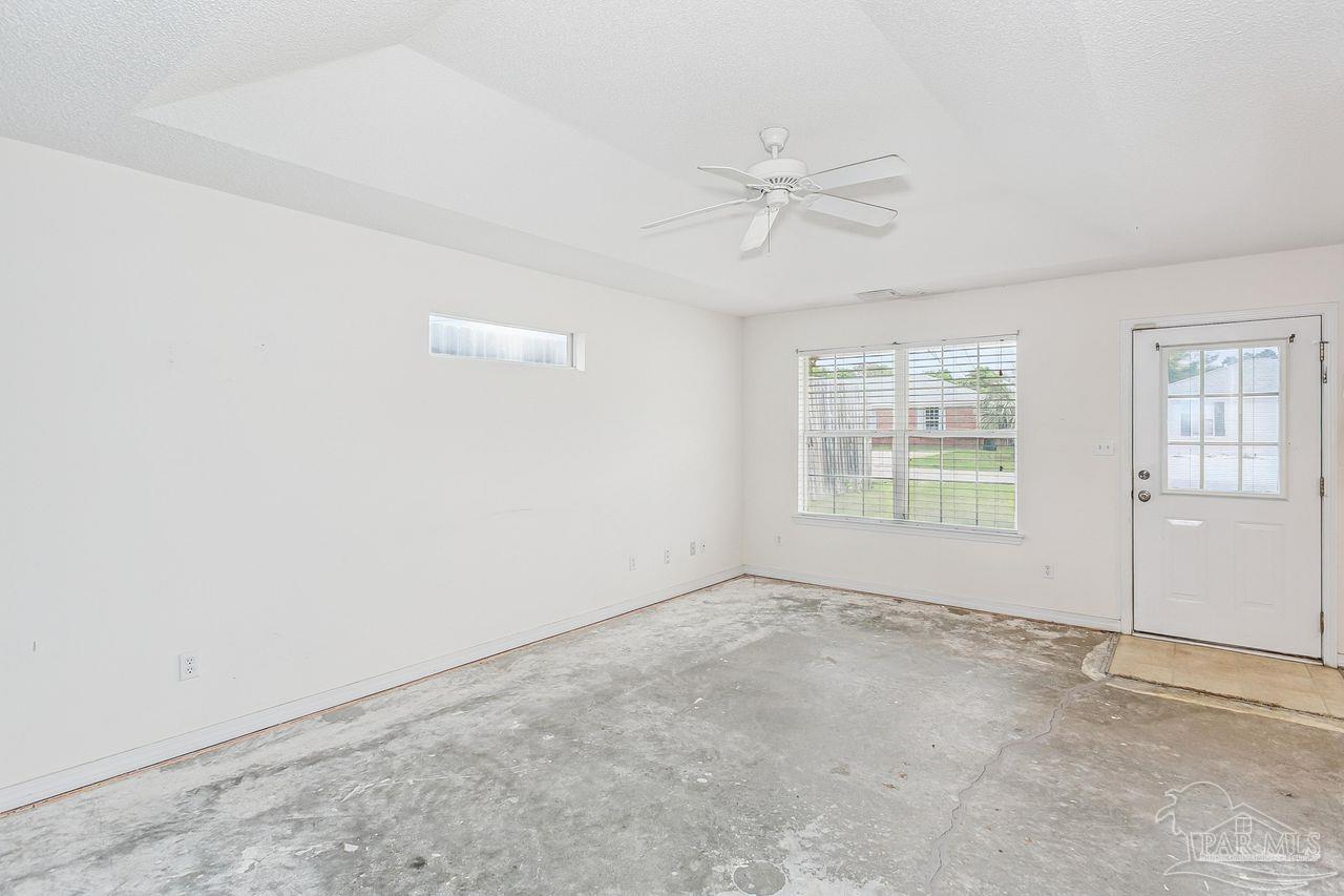 5351 Arrowhead Road Pensacola, FL 32507 - Photo 7 of 25