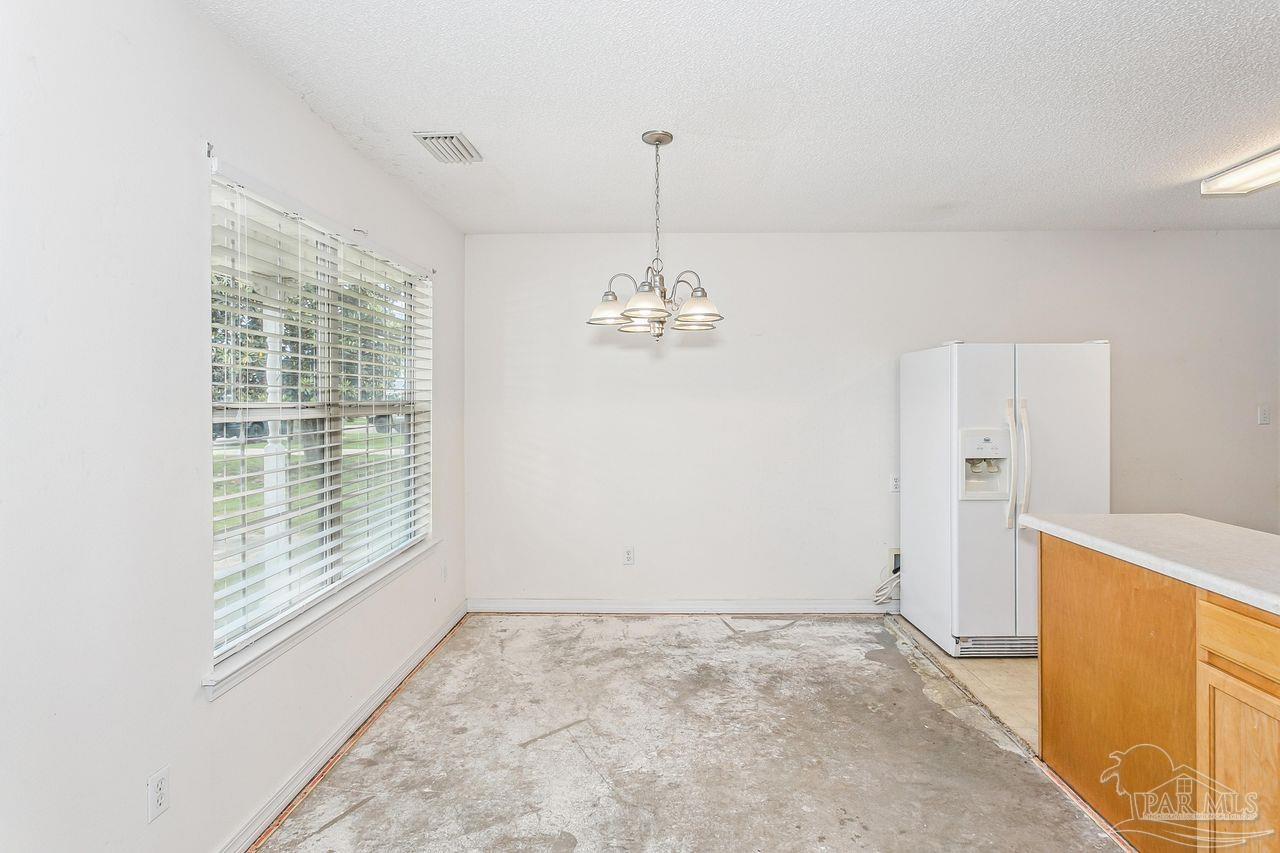 5351 Arrowhead Road Pensacola, FL 32507 - Photo 9 of 25