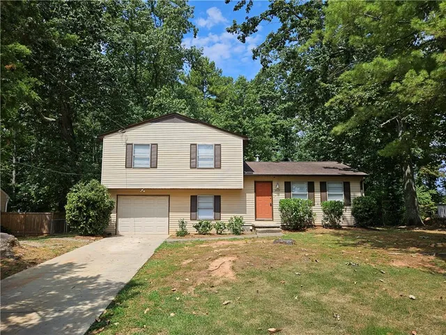 $1,600 | 2002 Smith Drive, Kennesaw, GA 30144