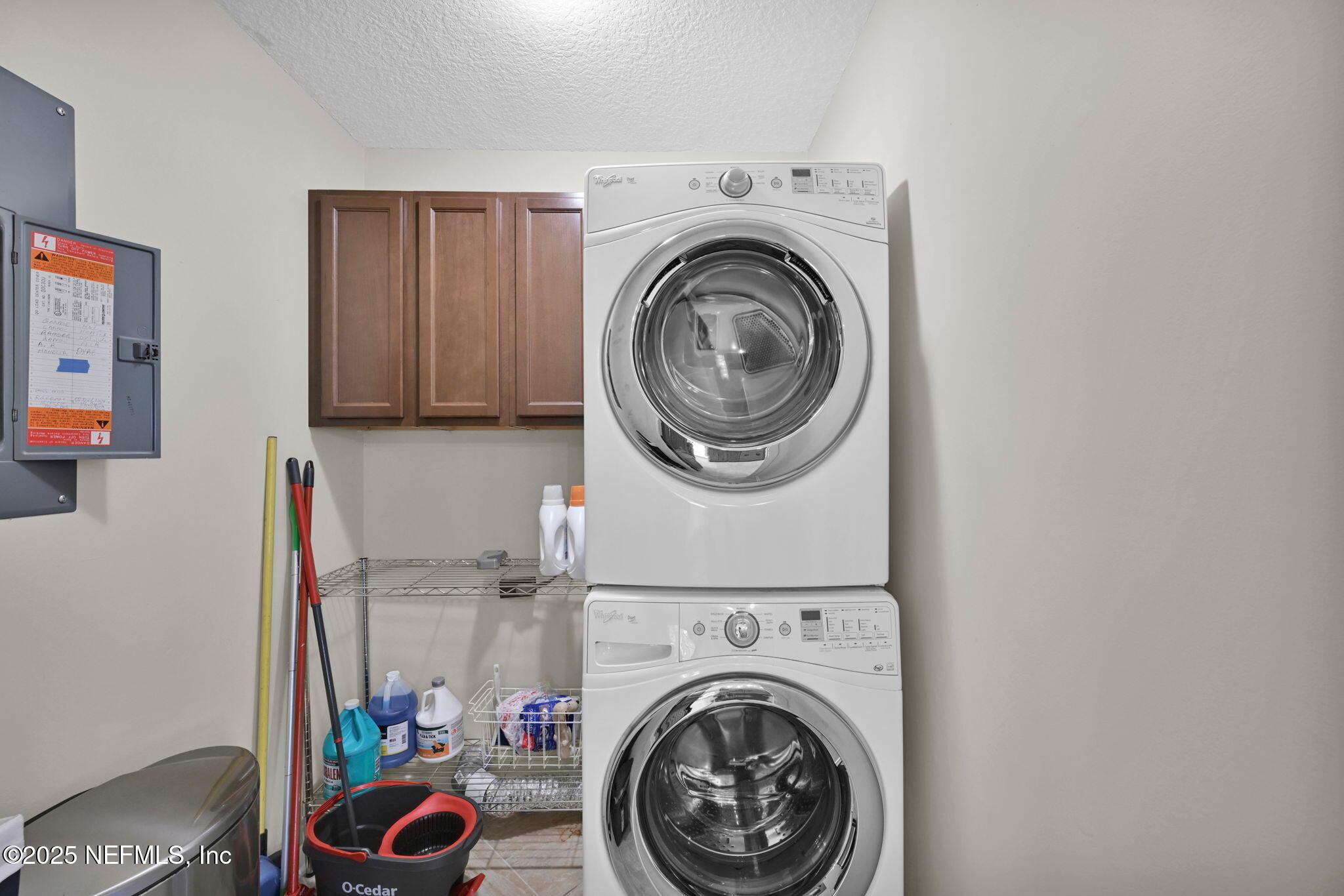 3541 Pacetti Road St. Augustine, FL 32092 - Photo 19 of 74 a view of livingroom with washer and dryer