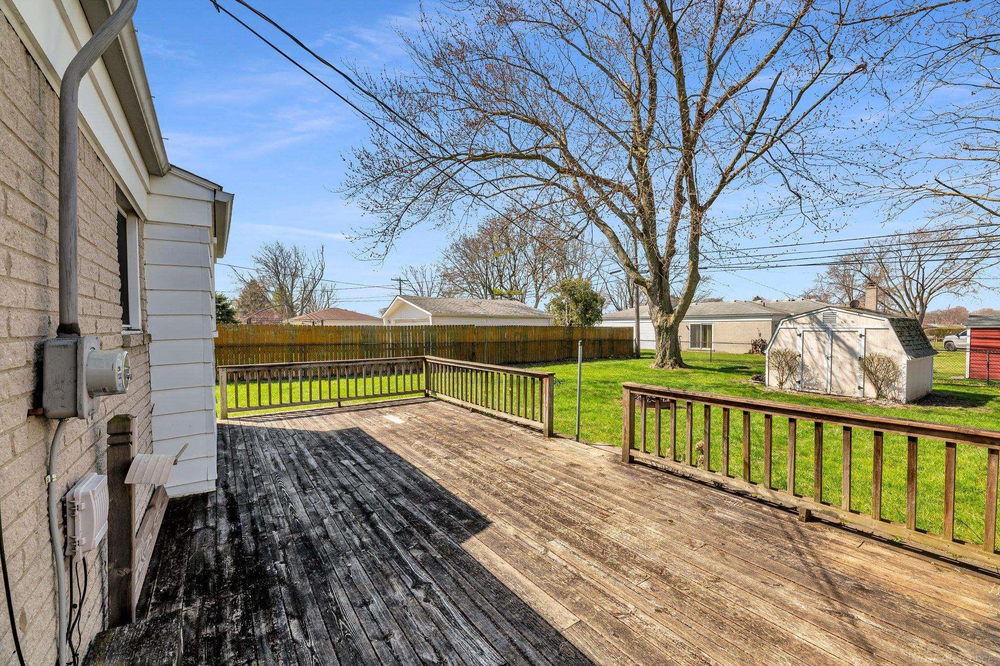 35581 Kelly Road Clinton Township, MI 48035 - Photo 24 of 27 50138357-c64dcb46-4bc5-42e8-9a88-0322fb135475.JPG