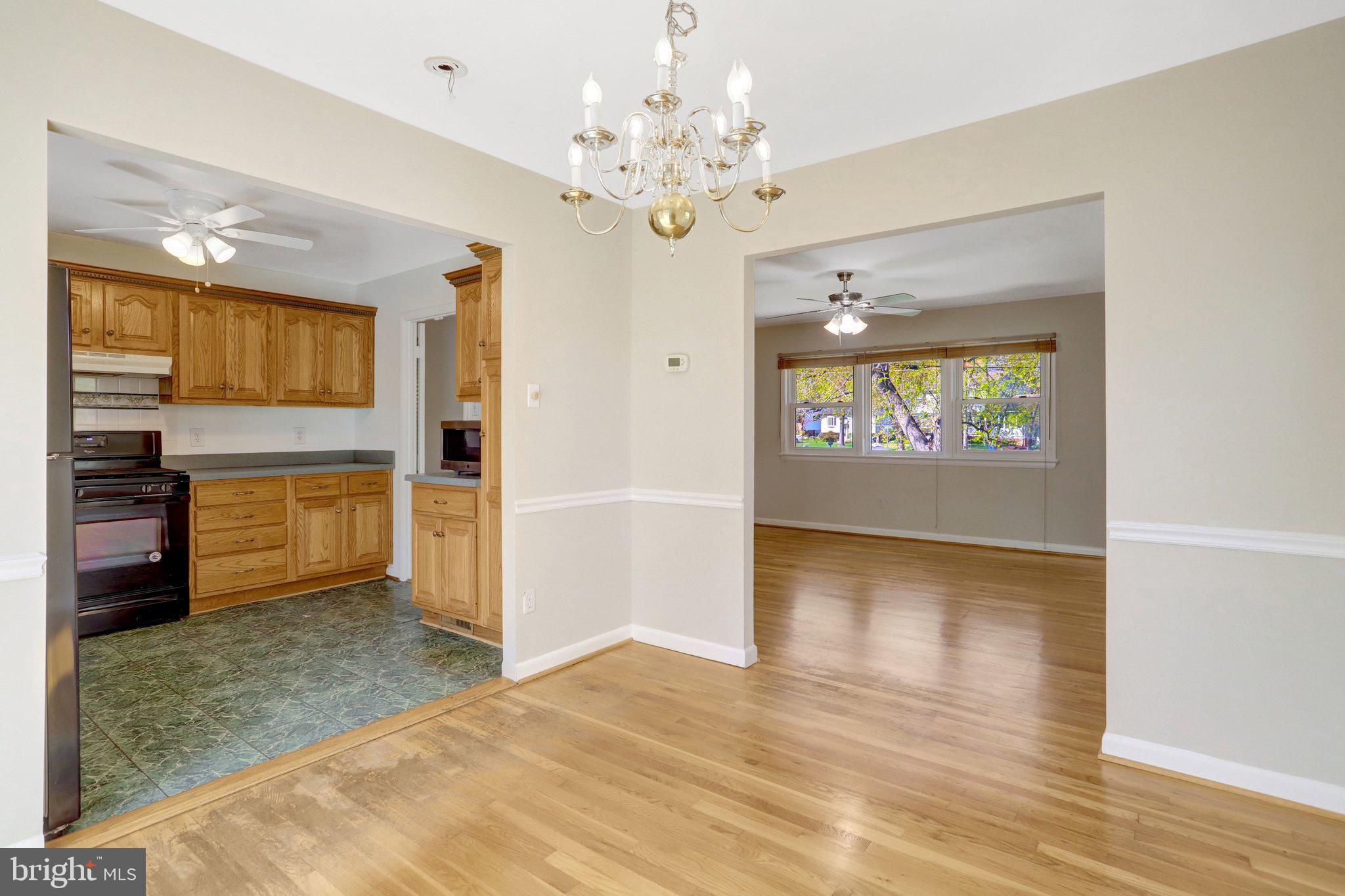 7800 Hayfield Road Alexandria, VA 22315 - Photo 13 of 57 Dining room