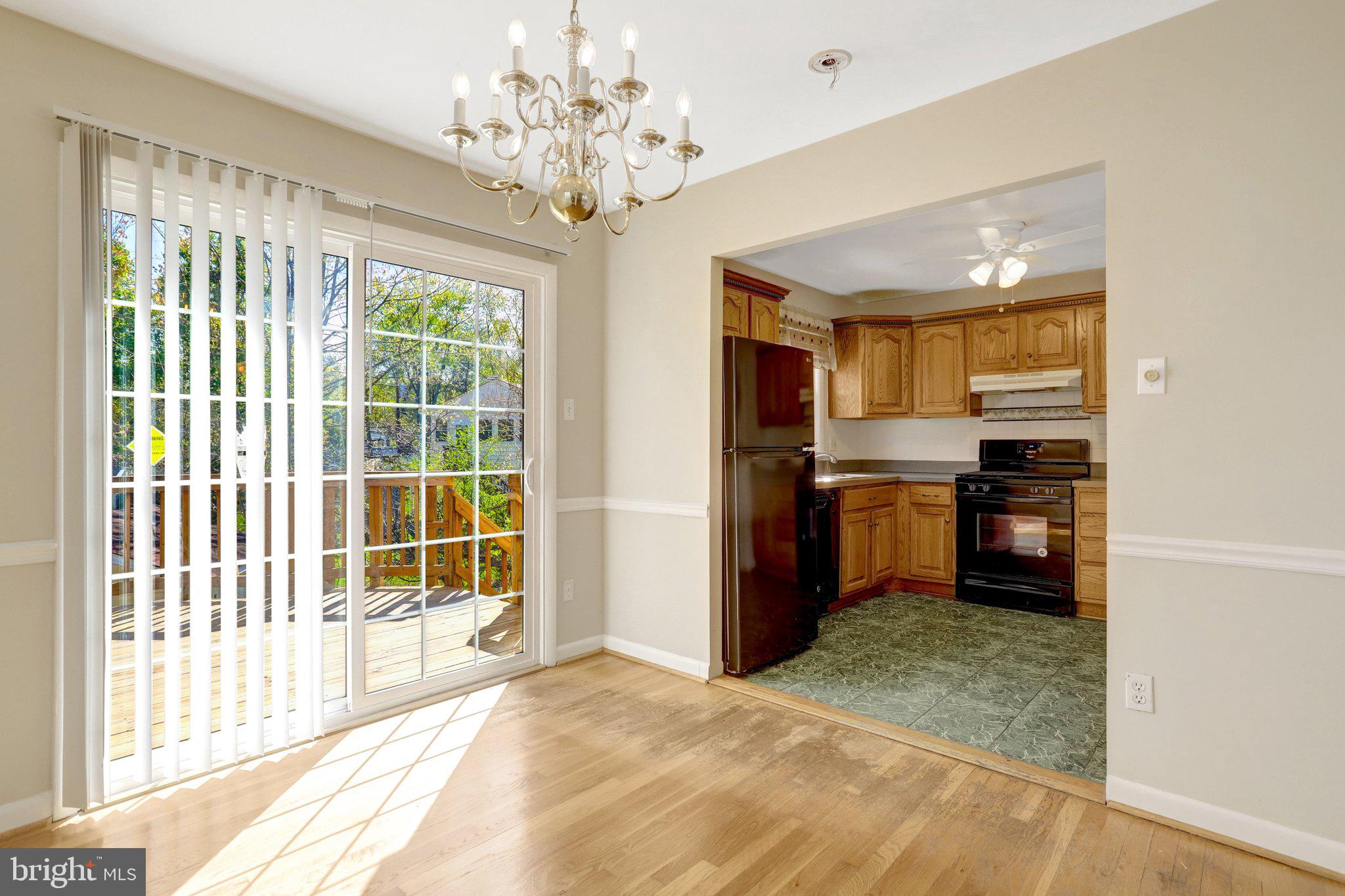 7800 Hayfield Road Alexandria, VA 22315 - Photo 15 of 57 Dining room