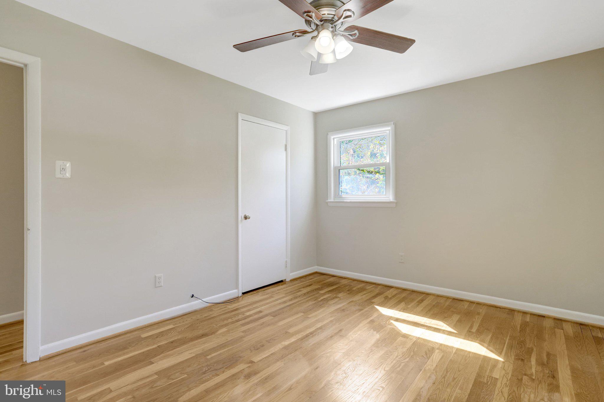 7800 Hayfield Road Alexandria, VA 22315 - Photo 24 of 57 Primary bedroom