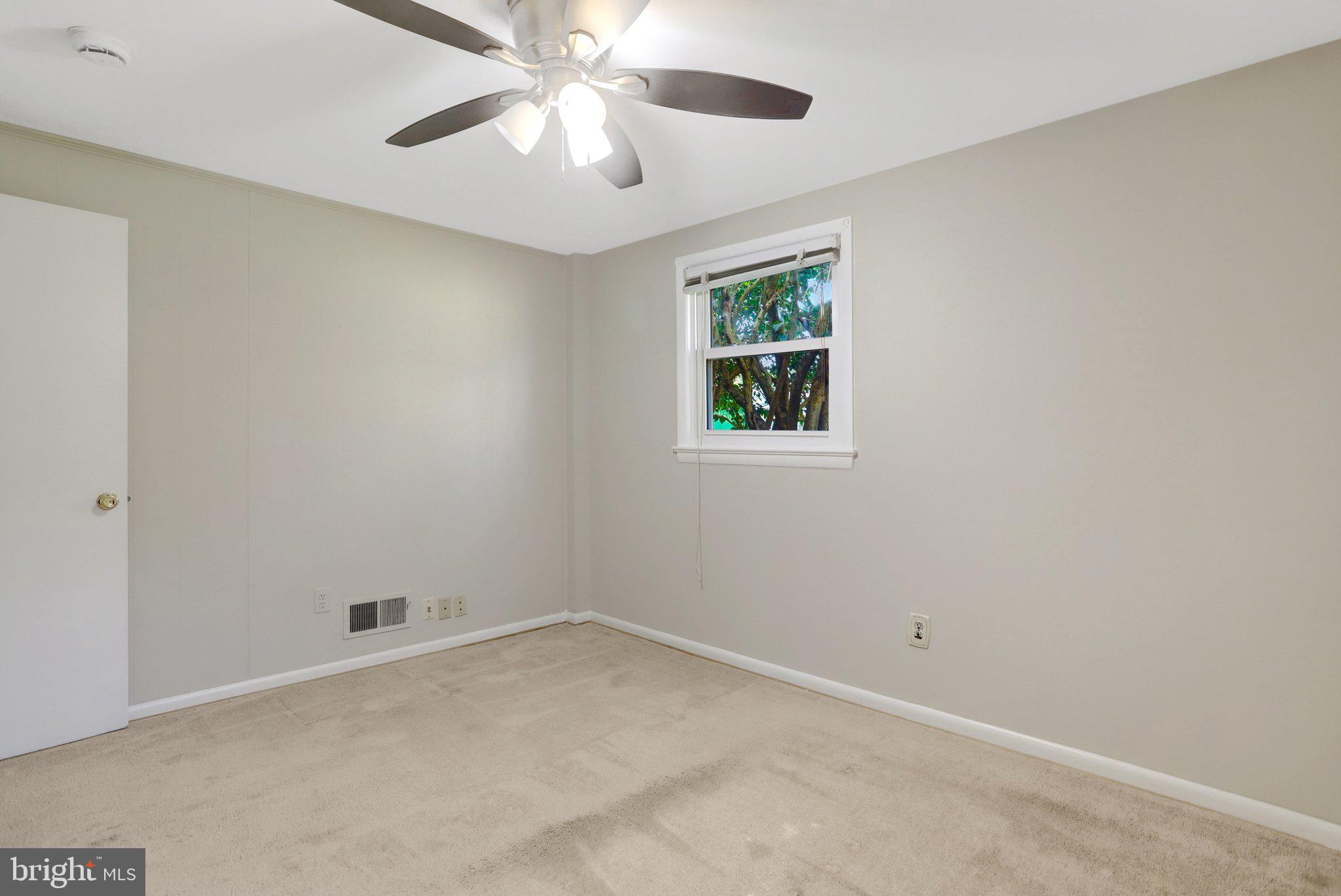 7800 Hayfield Road Alexandria, VA 22315 - Photo 44 of 57 Bedroom 4