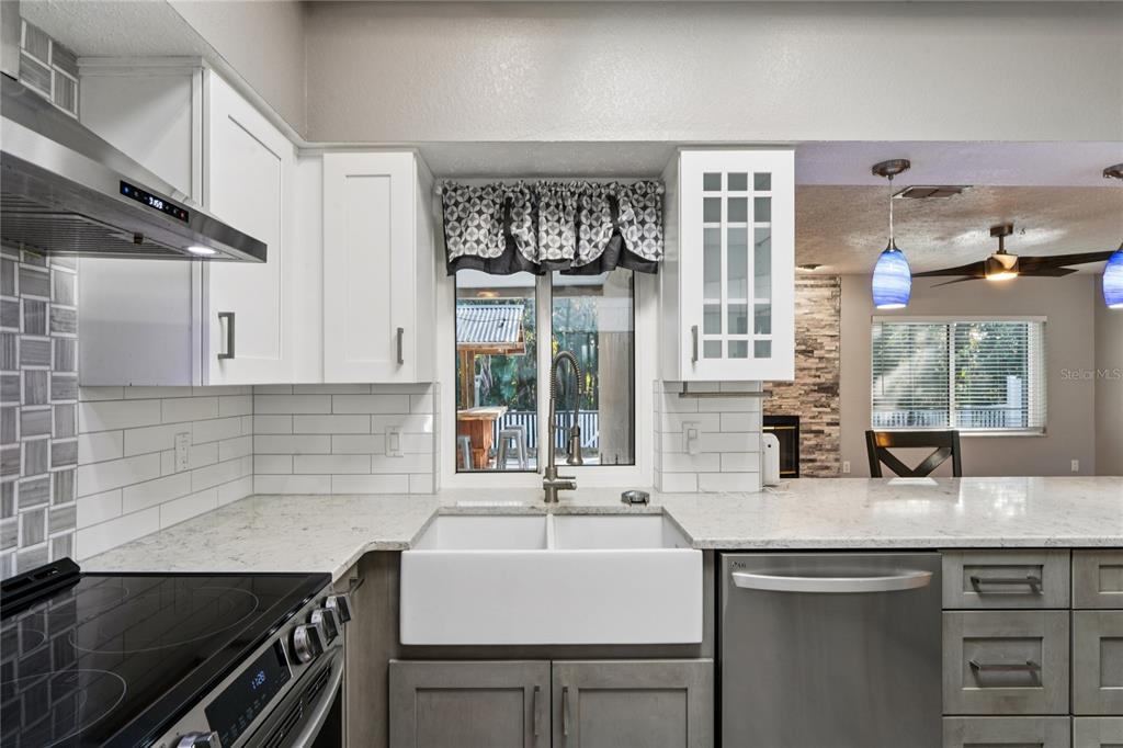 8357 Matthew Drive New Port Richey, FL 34653 - Photo 15 of 78