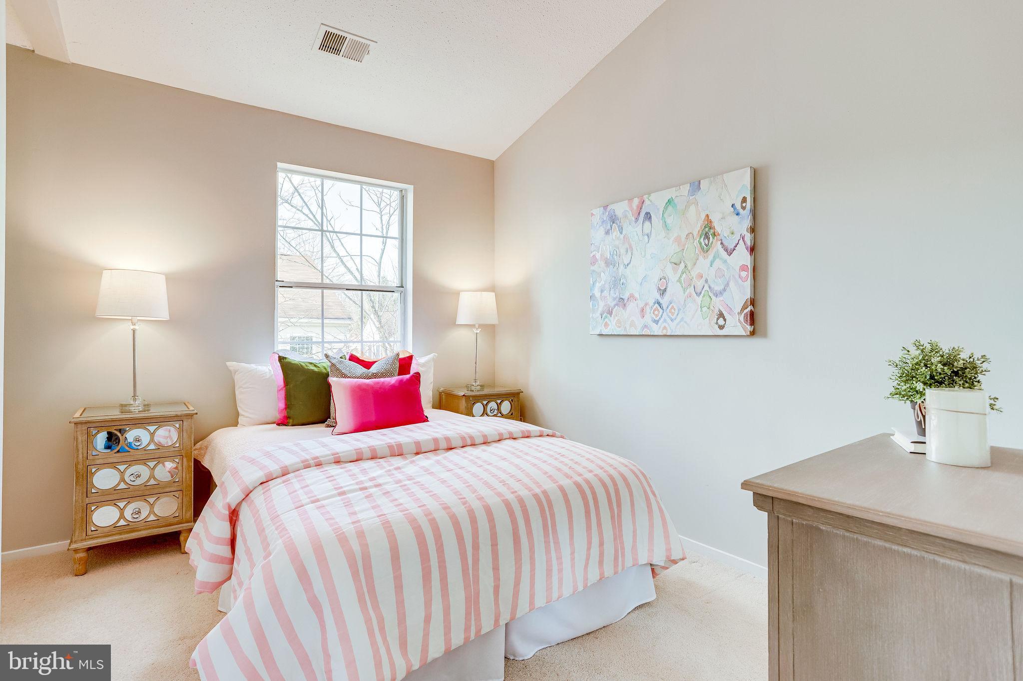 2378 Hunters Square Court Reston, VA 20191 - Photo 28 of 41 Additional bedroom