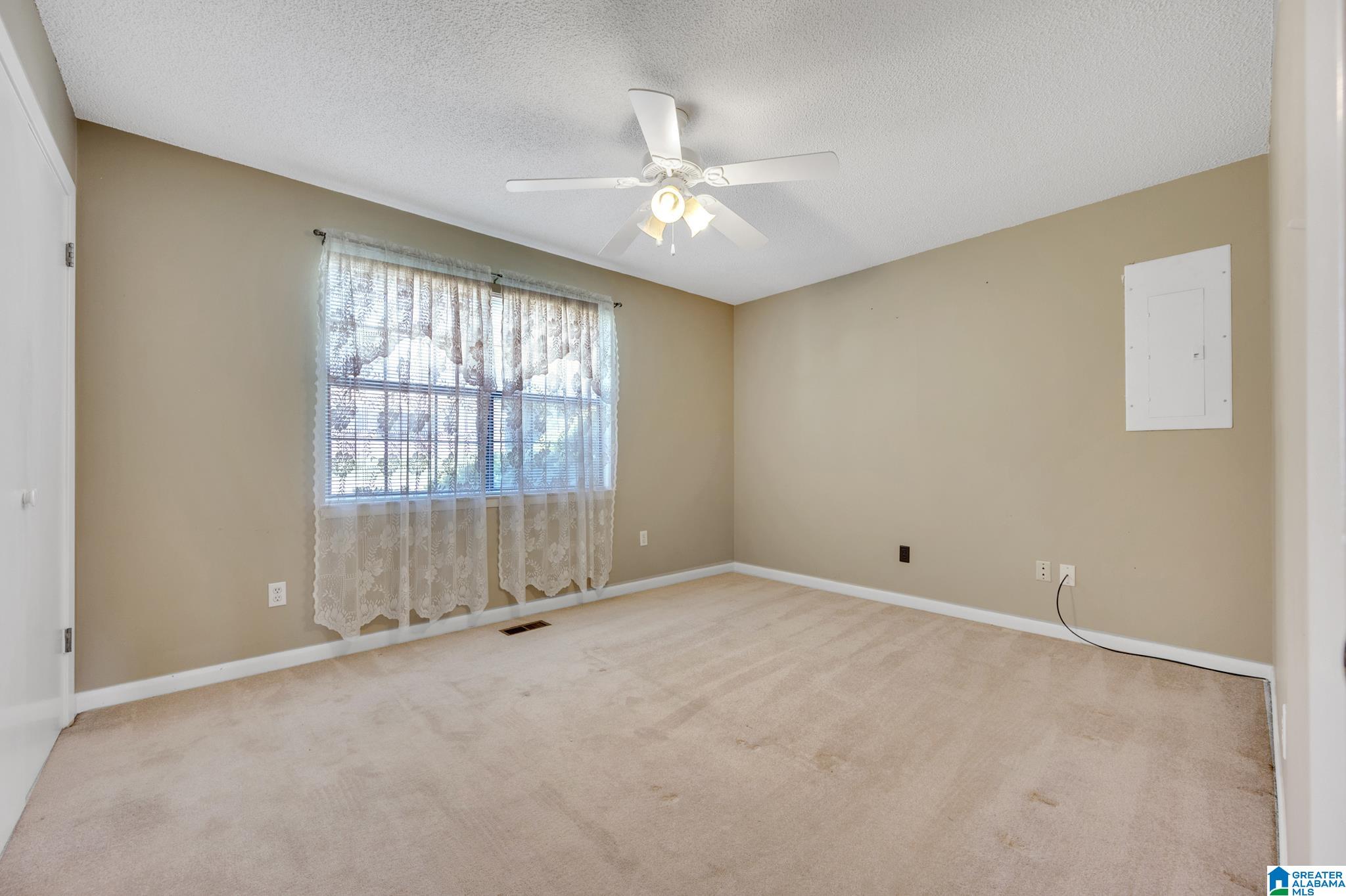618 Cherokee Trail Warrior, AL 35180 - Photo 2 of 35