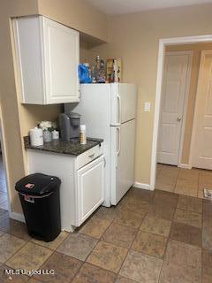 56 Holly Circle Gulfport, MS 39501 - Photo 4 of 6 IMG_2103