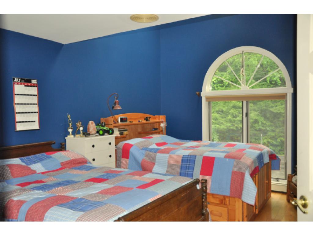28 A Ryan Road Goffstown, NH 03045 - Photo 6 of 12 Gallery Image 6