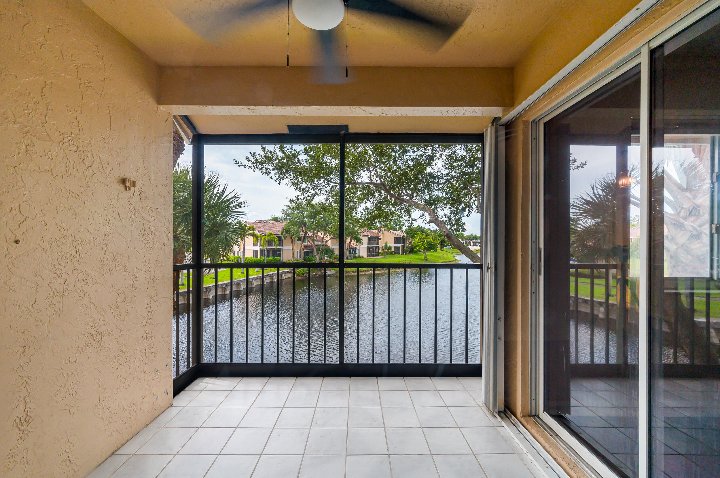 23085 Aqua View, Unit 3 Boca Raton, FL 33433 - Photo 18 of 39 photo-15