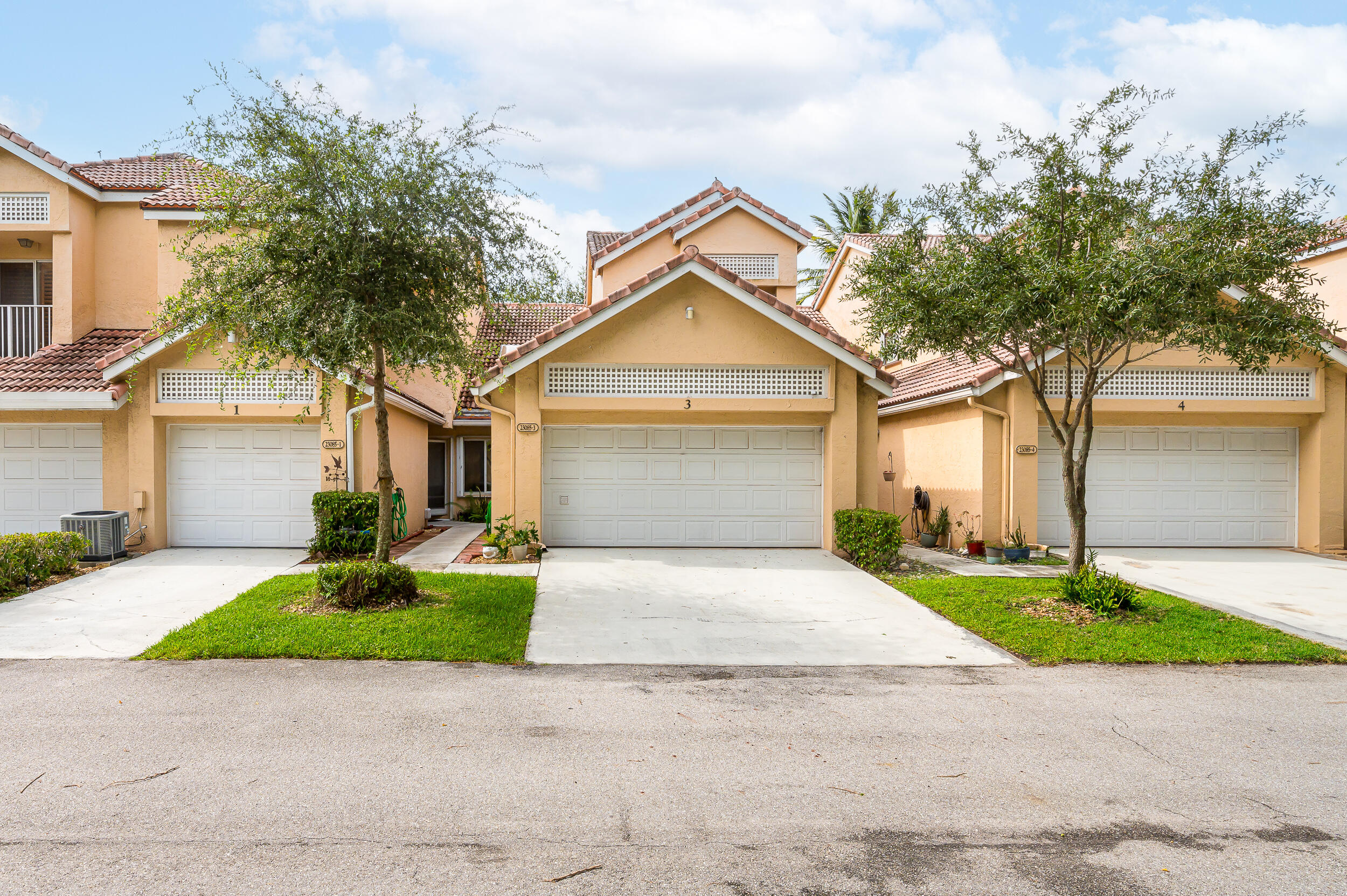 23085 Aqua View, Unit 3 Boca Raton, FL 33433 - Photo 2 of 39 Front Entrance