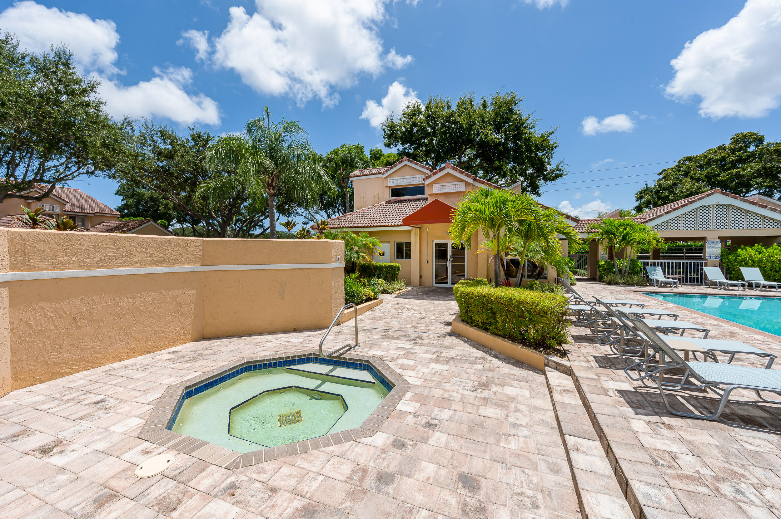 23085 Aqua View, Unit 3 Boca Raton, FL 33433 - Photo 31 of 39 extra-3