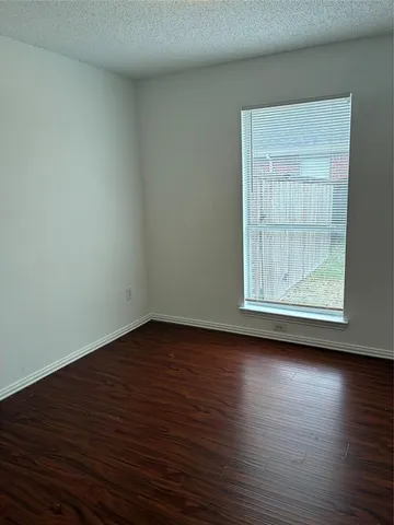 $2,095 | 105 Cottonwood Lane, Little Elm, TX 75068