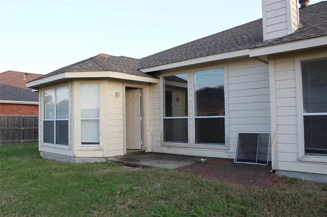 $2,195 | 105 Cottonwood Lane, Little Elm, TX 75068