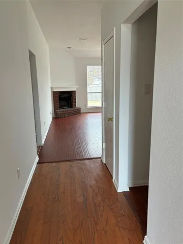 $2,095 | 105 Cottonwood Lane, Little Elm, TX 75068