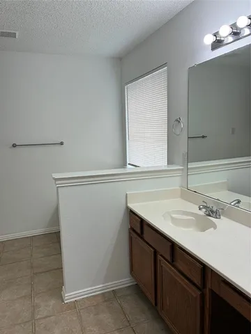 $2,095 | 105 Cottonwood Lane, Little Elm, TX 75068