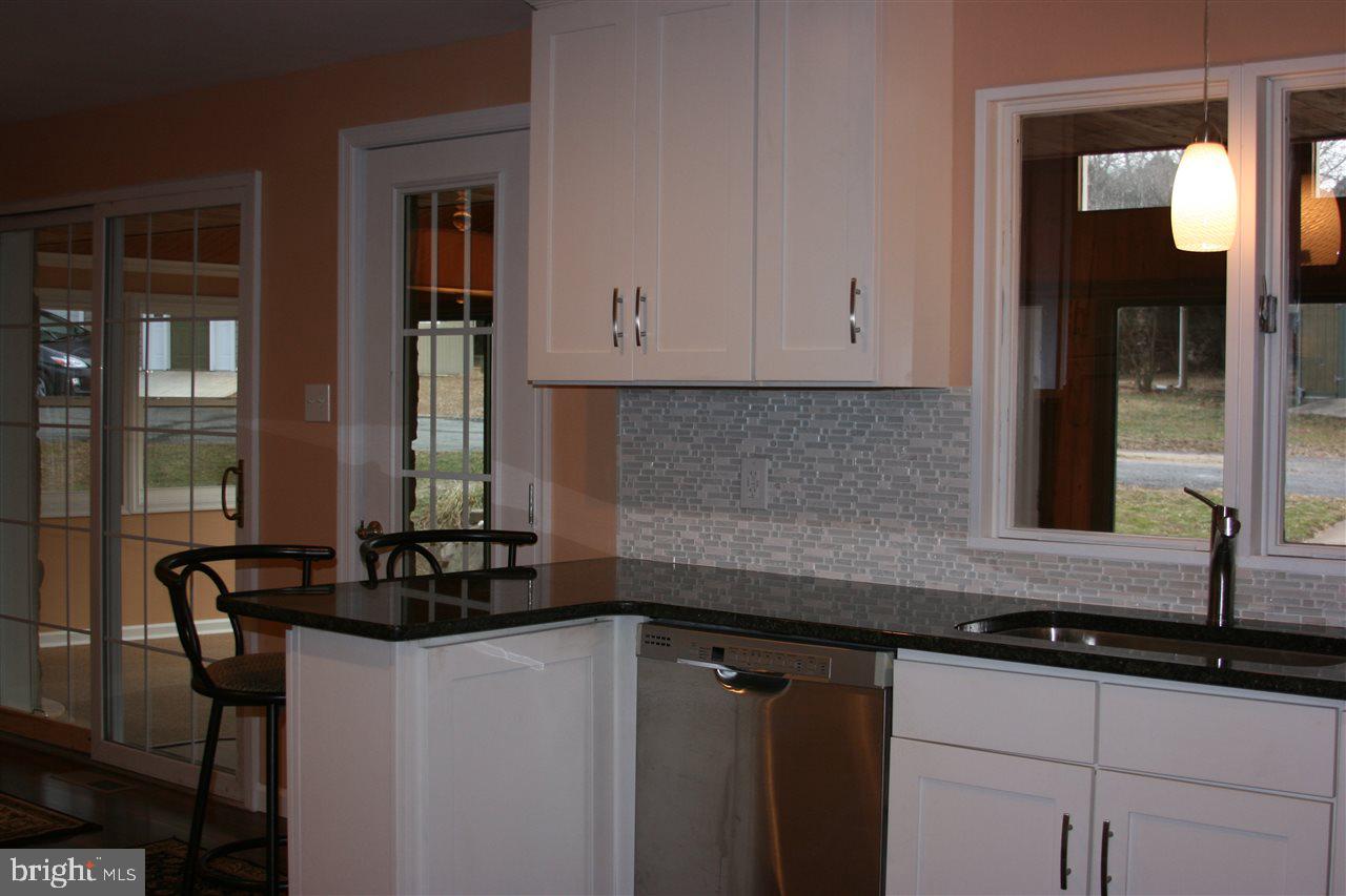 185 Lewis Road Annville, PA 17003 - Photo 4 of 24 Gallery Image 4