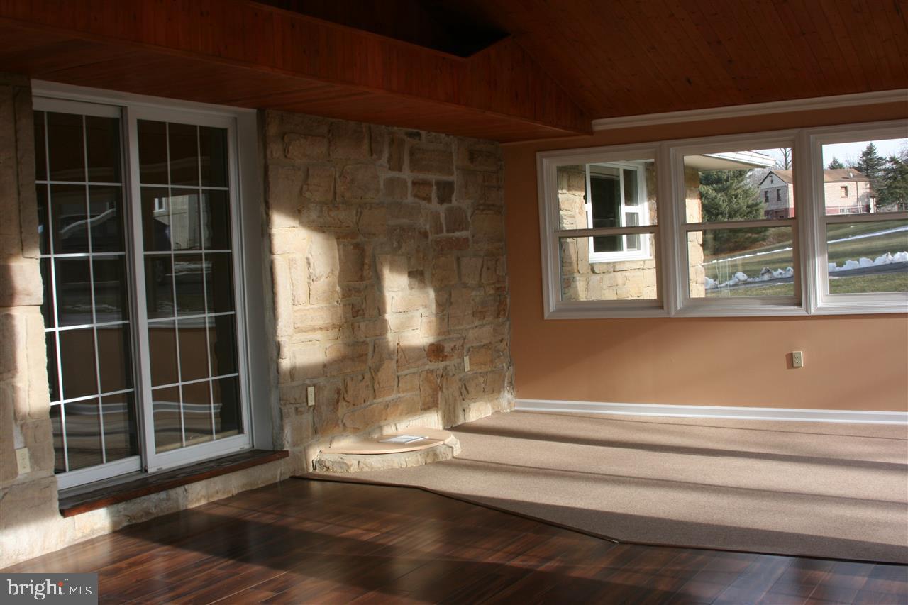 185 Lewis Road Annville, PA 17003 - Photo 10 of 24 Gallery Image 10