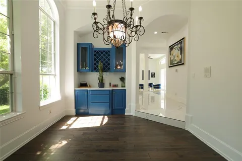 $1,200,000 | 911 Walnut Falls Circle, Mansfield, TX 76063