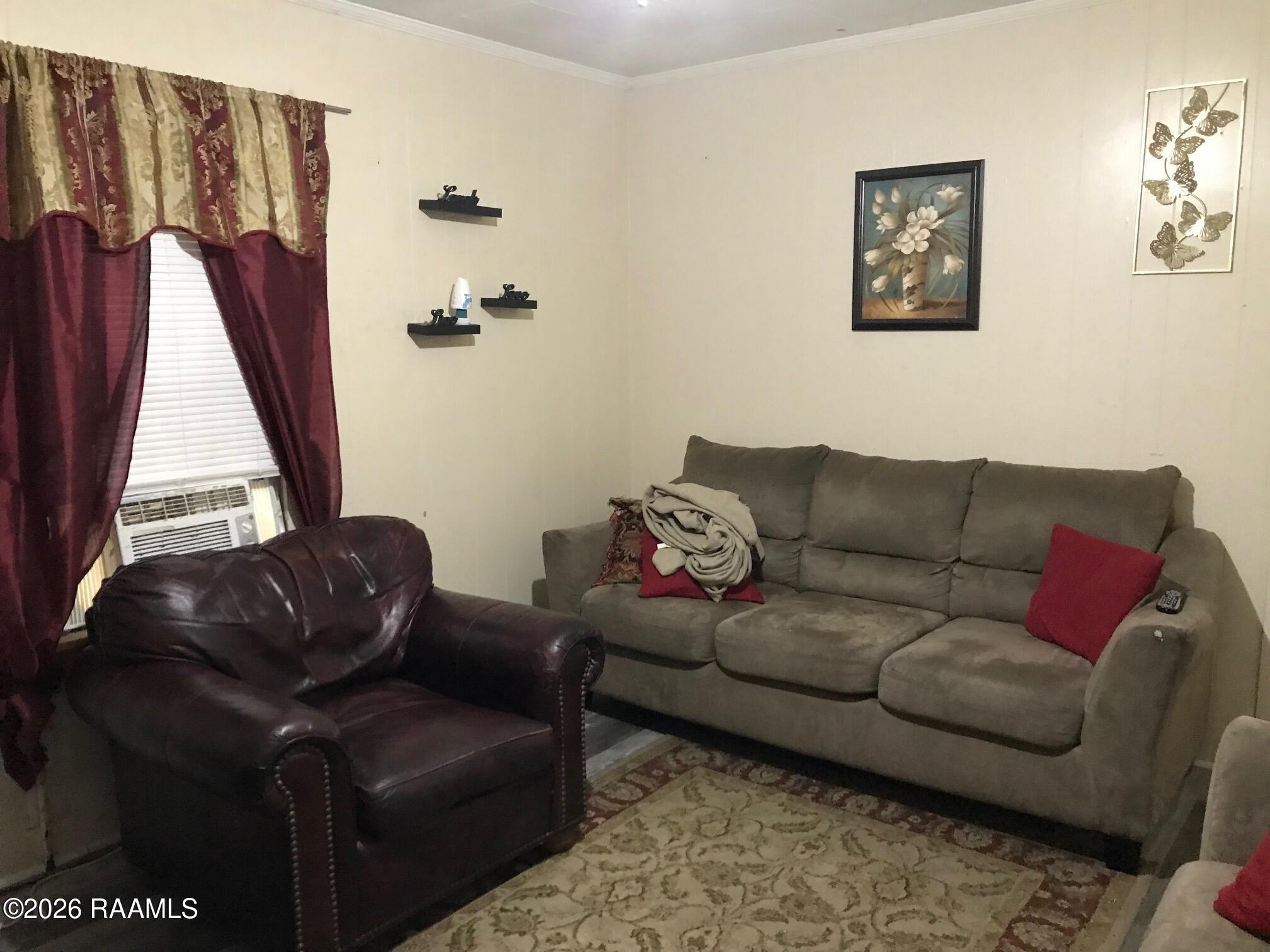 205-207 Haig Street Lafayette, LA 70501 - Photo 11 of 12 207 Haig - Living Room