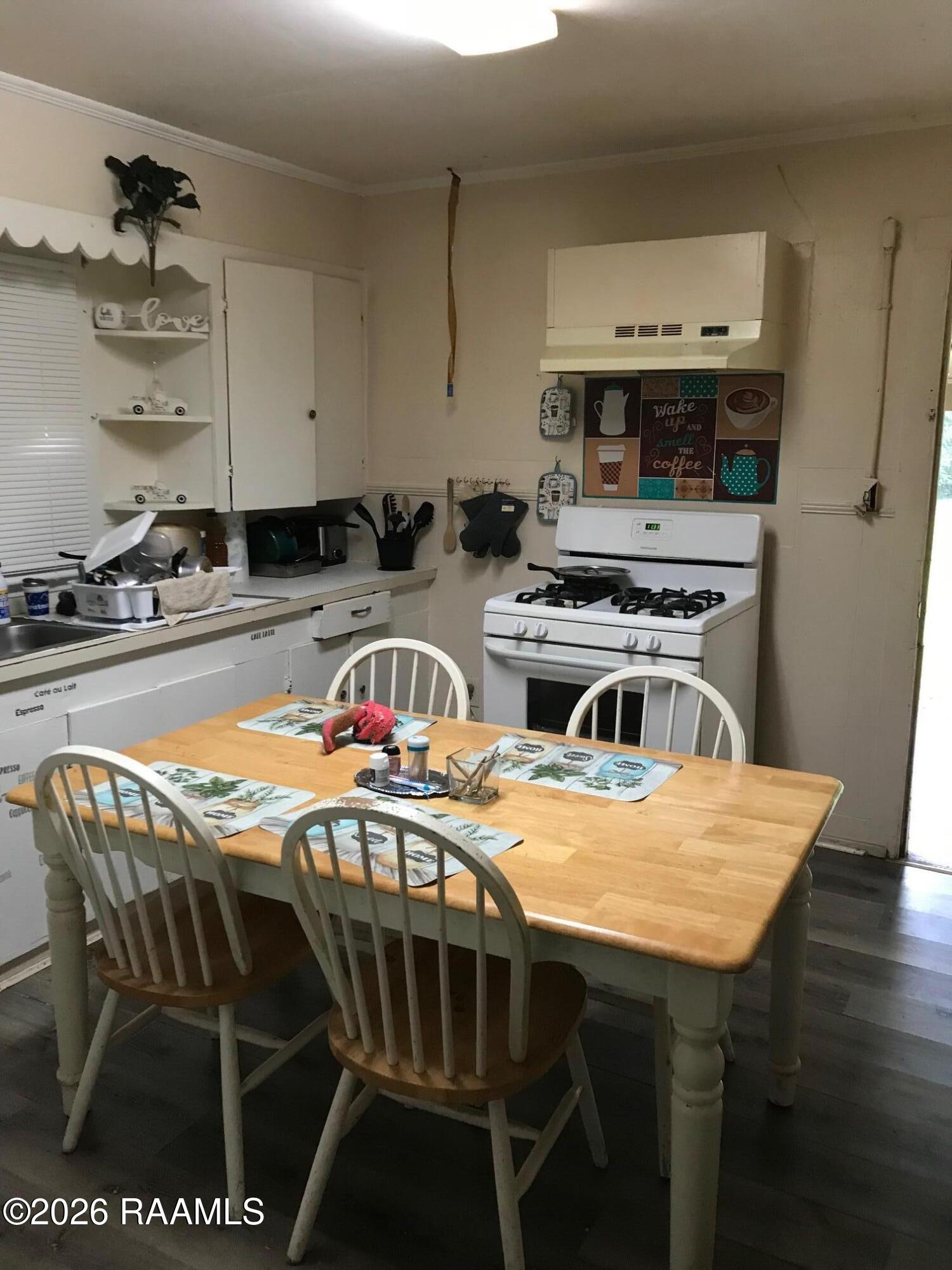 205-207 Haig Street Lafayette, LA 70501 - Photo 10 of 12 207 Haig - Kitchen