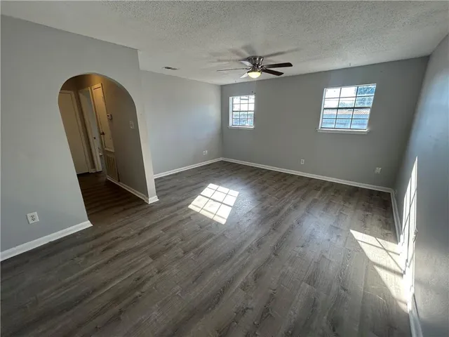 $1,100 | 1924 Tusa Drive, Unit C, Violet, LA 70092