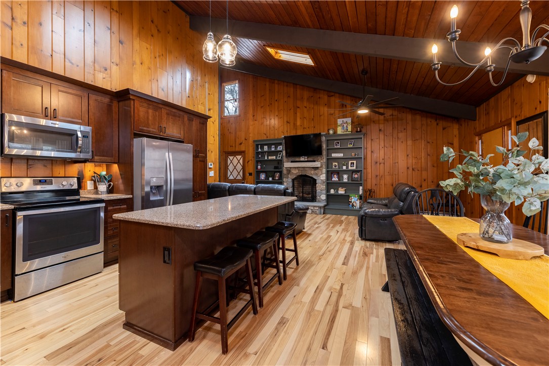 1 Castle Way Westerly, RI 02891 - Photo 8 of 34