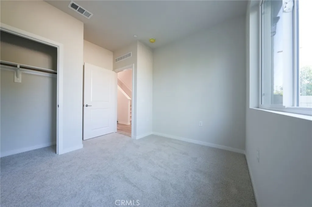 9561 Hannah Way Riverside, CA 92504 - Photo 14 of 30 Gallery Image 14