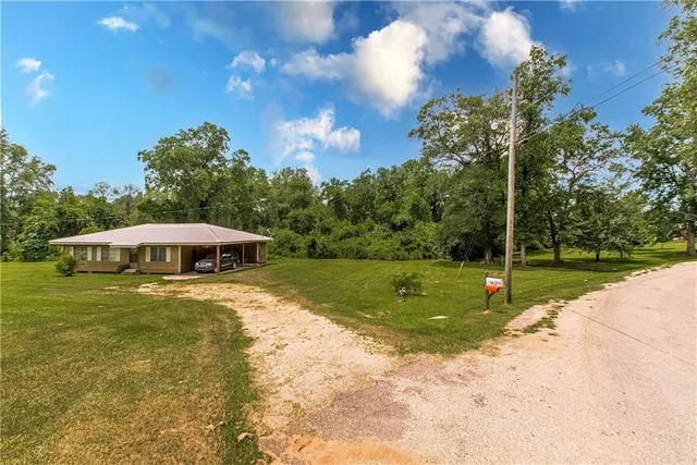 $99,000 | 1970 Ave L, Bogalusa, LA 70427