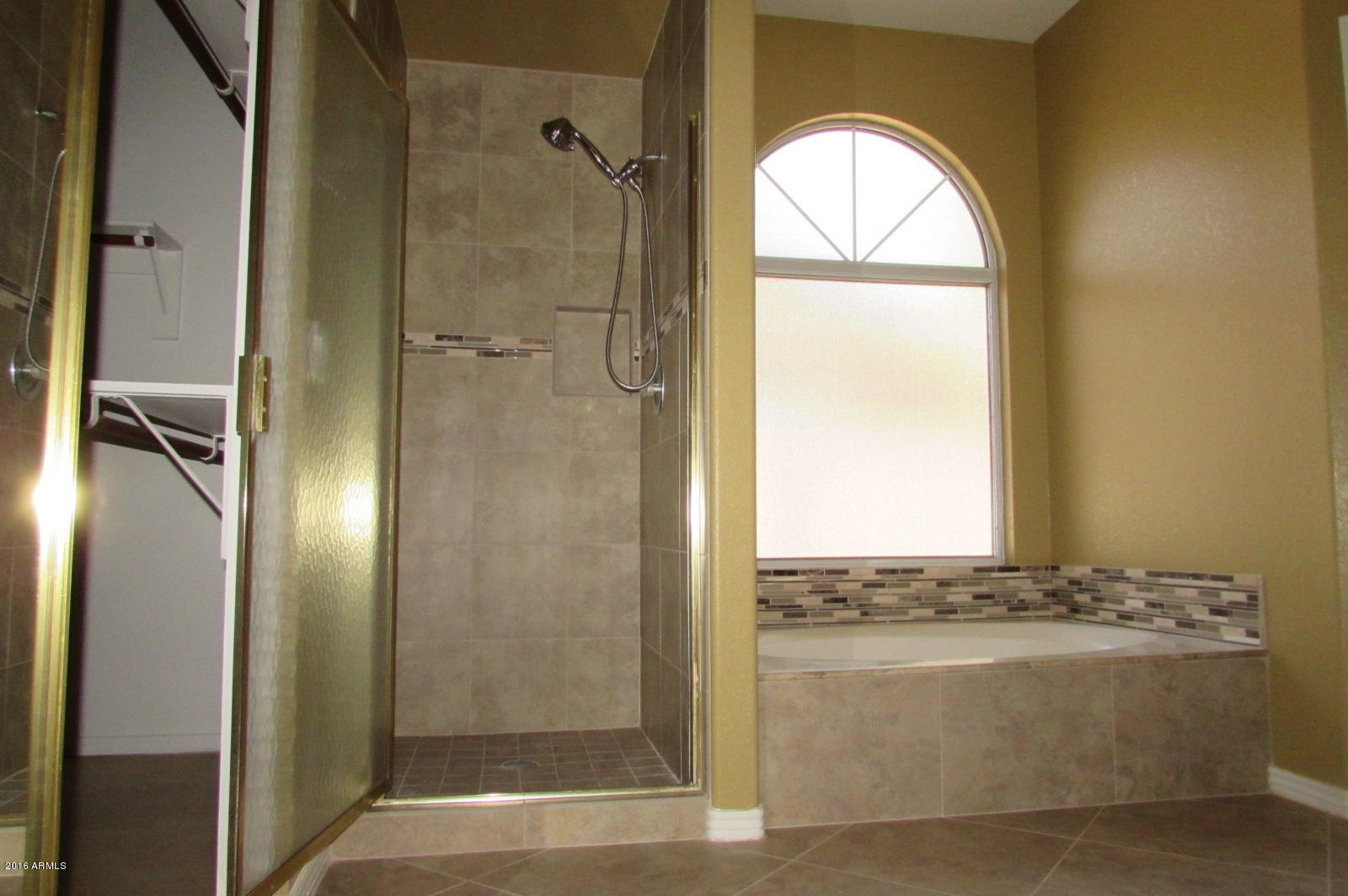 258 West El Freda Road Tempe, AZ 85284 - Photo 12 of 23 B5